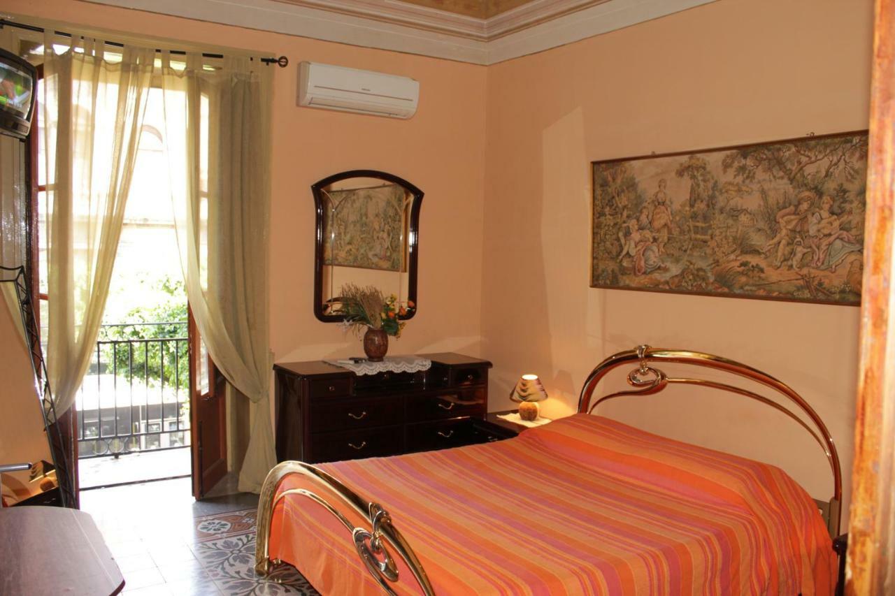 B&B Stazione Centrale ปาแลร์โม ภายนอก รูปภาพ