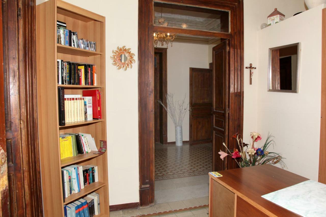 B&B Stazione Centrale ปาแลร์โม ภายนอก รูปภาพ
